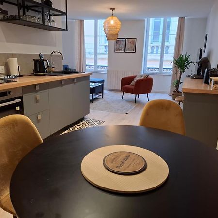 Joli Appartement Au Coeur De Макон Экстерьер фото