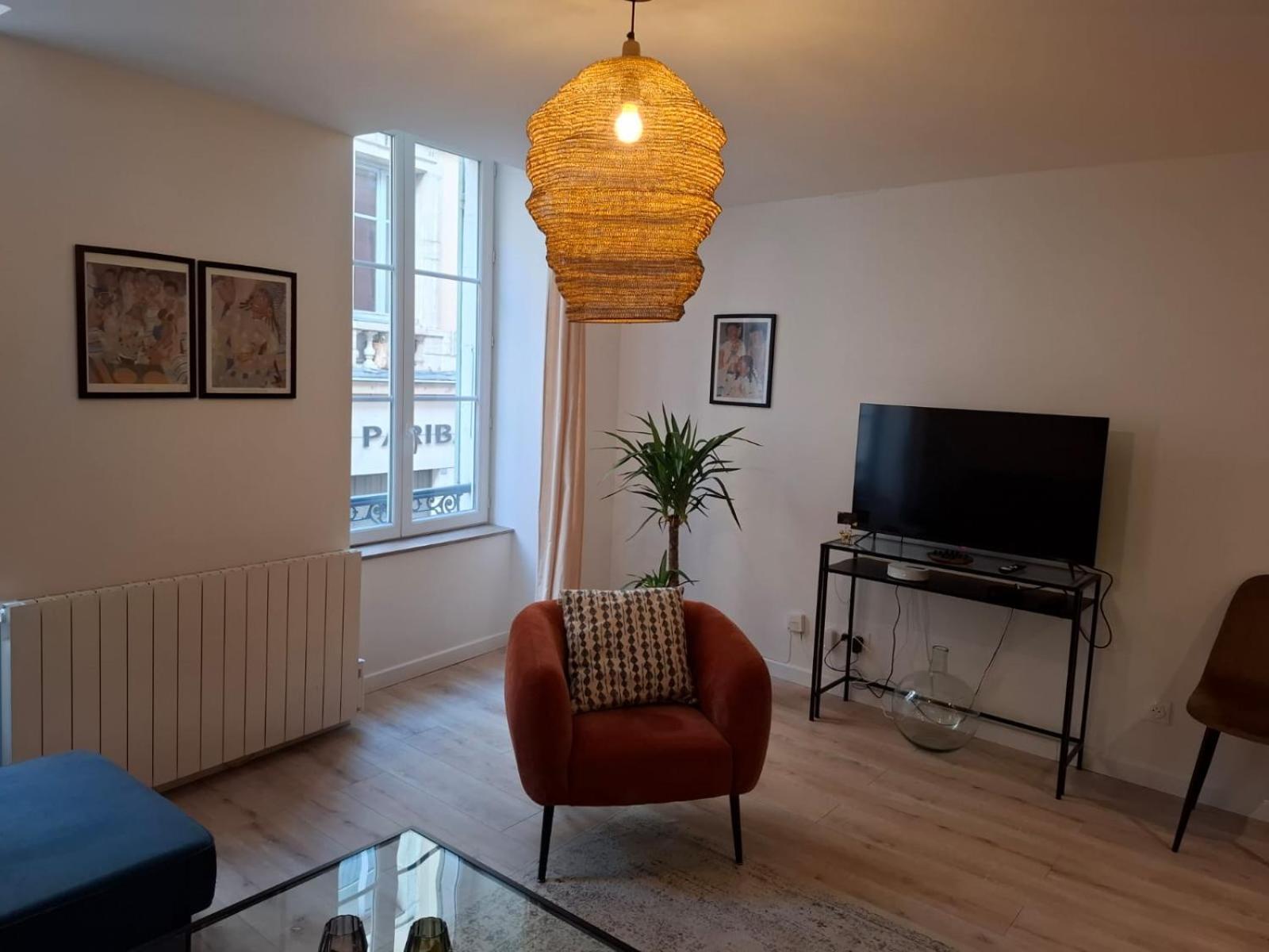 Joli Appartement Au Coeur De Макон Экстерьер фото